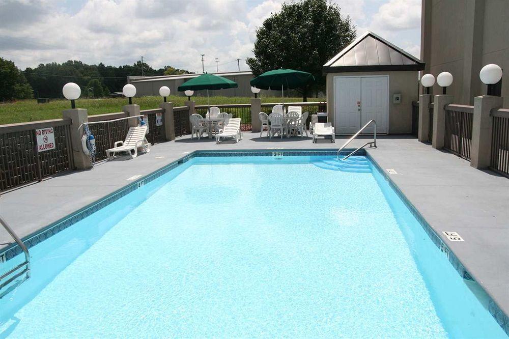 Hampton Inn Tullahoma Экстерьер фото
